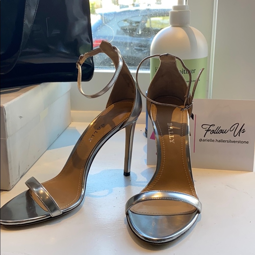 Amazing Bally heels!